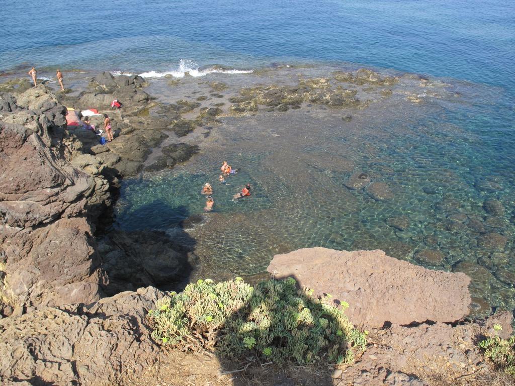 B&B Caserta Isola di Ustica ภายนอก รูปภาพ