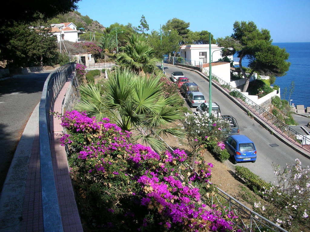 B&B Caserta Isola di Ustica ภายนอก รูปภาพ